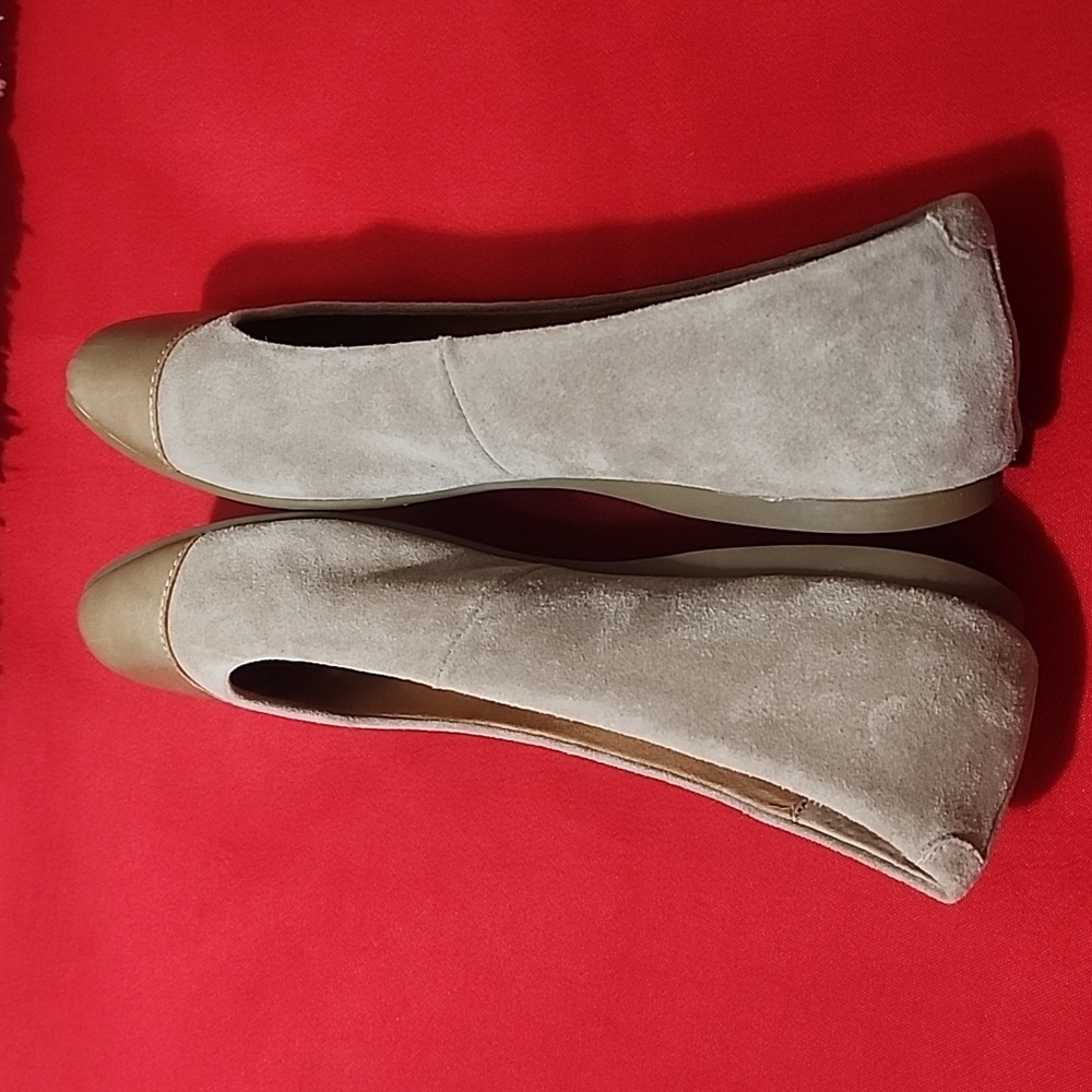 Born BATTI Mixed Media Faux Suede Ballet Flats - Picture 5 of 11